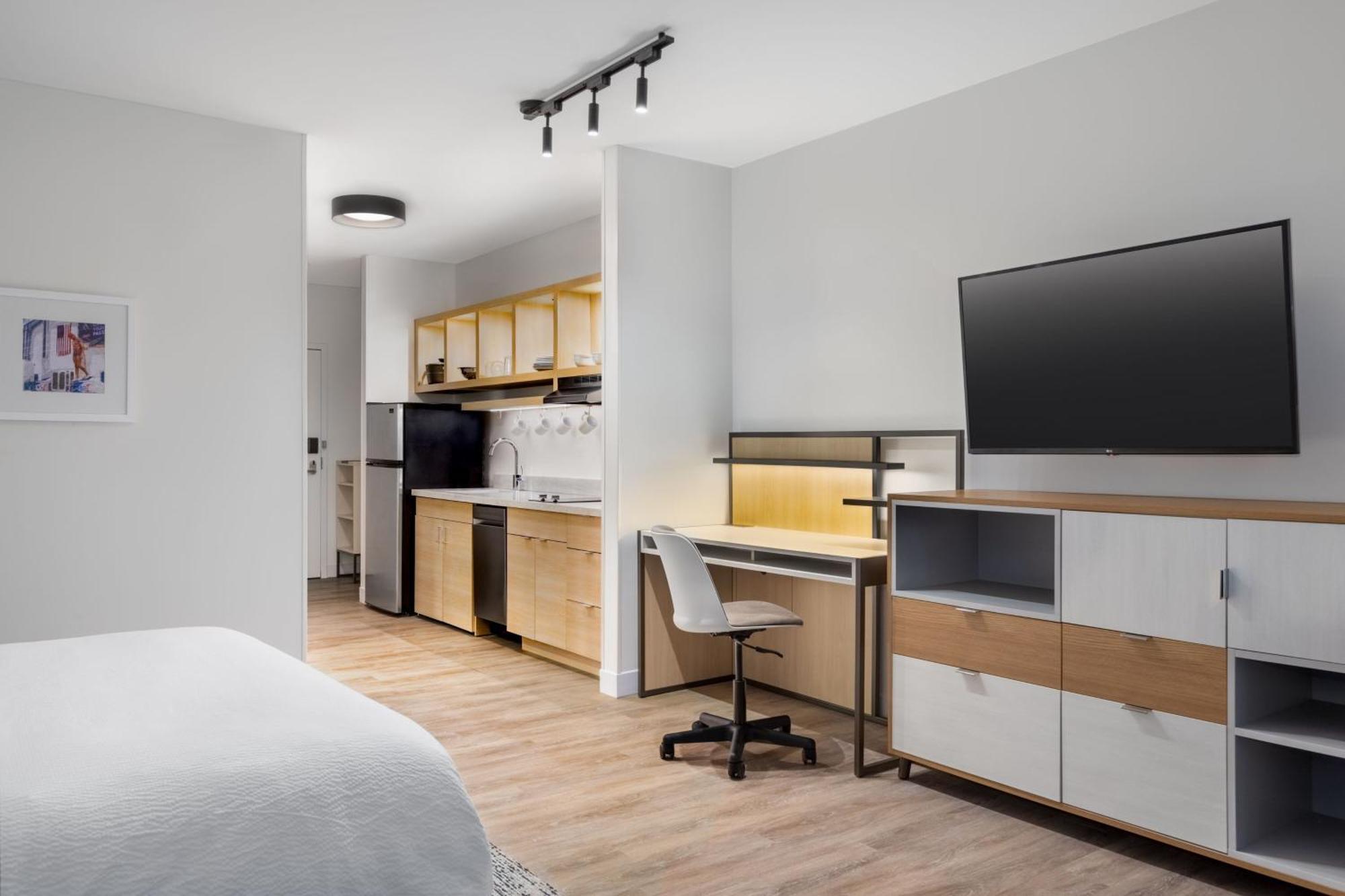 Towneplace Suites By Marriott Geneva At Spire Academy Eksteriør bilde