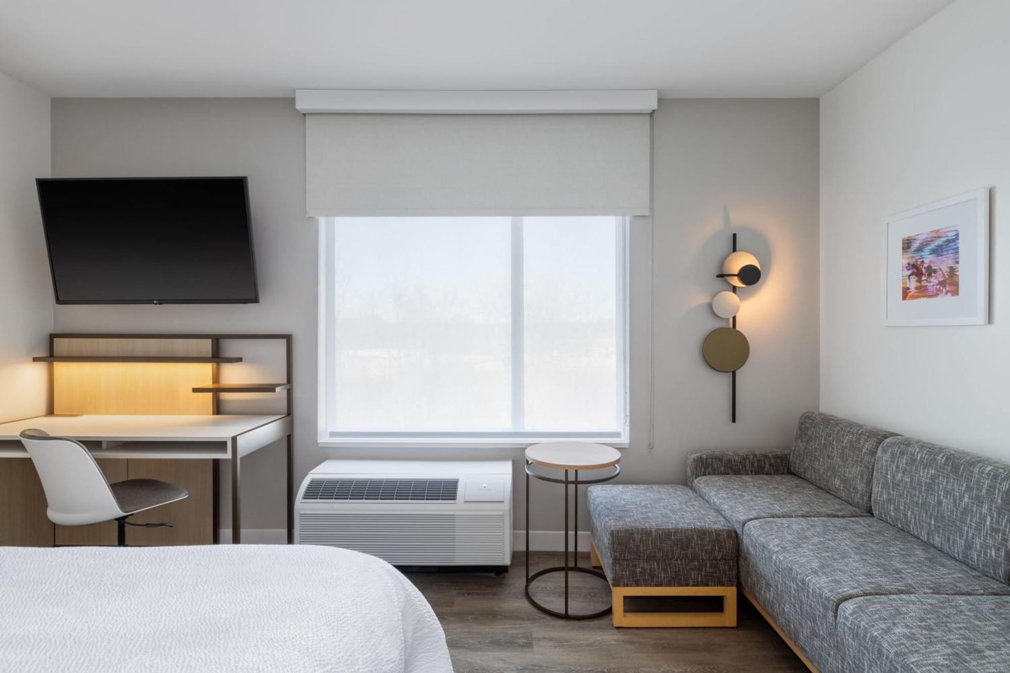 Towneplace Suites By Marriott Geneva At Spire Academy Eksteriør bilde