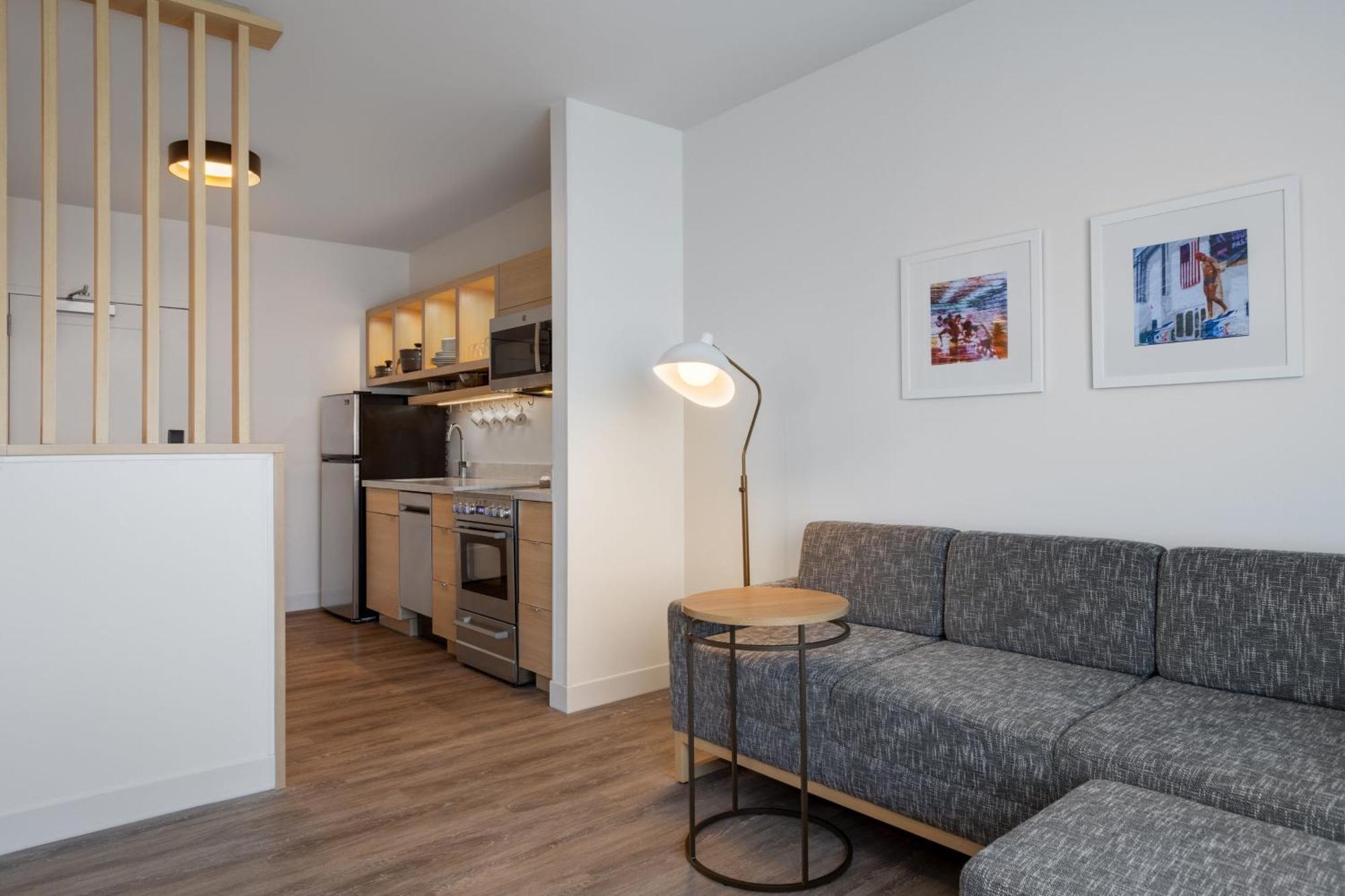 Towneplace Suites By Marriott Geneva At Spire Academy Eksteriør bilde