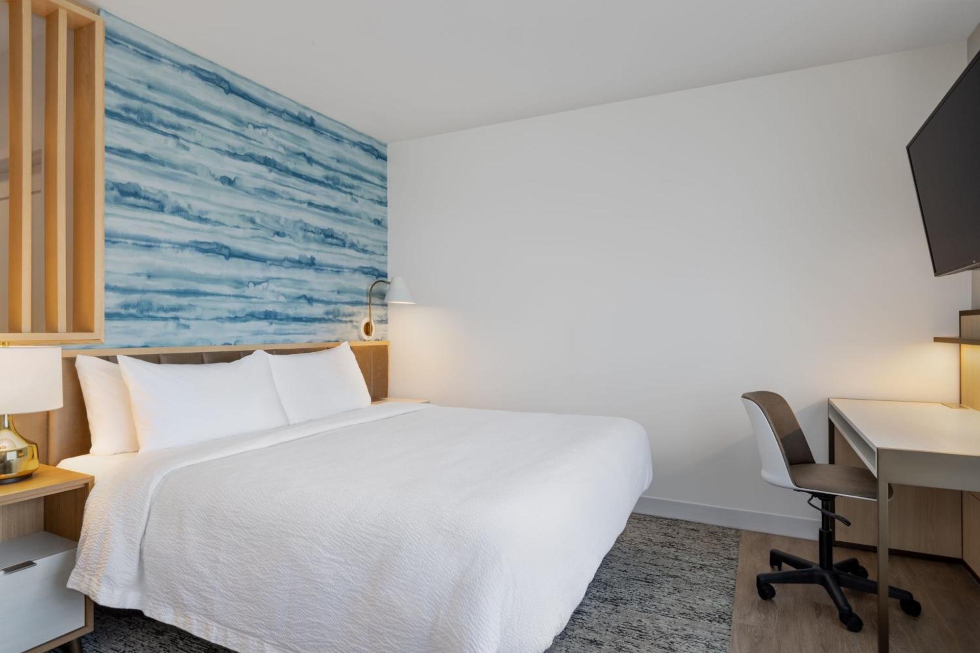 Towneplace Suites By Marriott Geneva At Spire Academy Eksteriør bilde